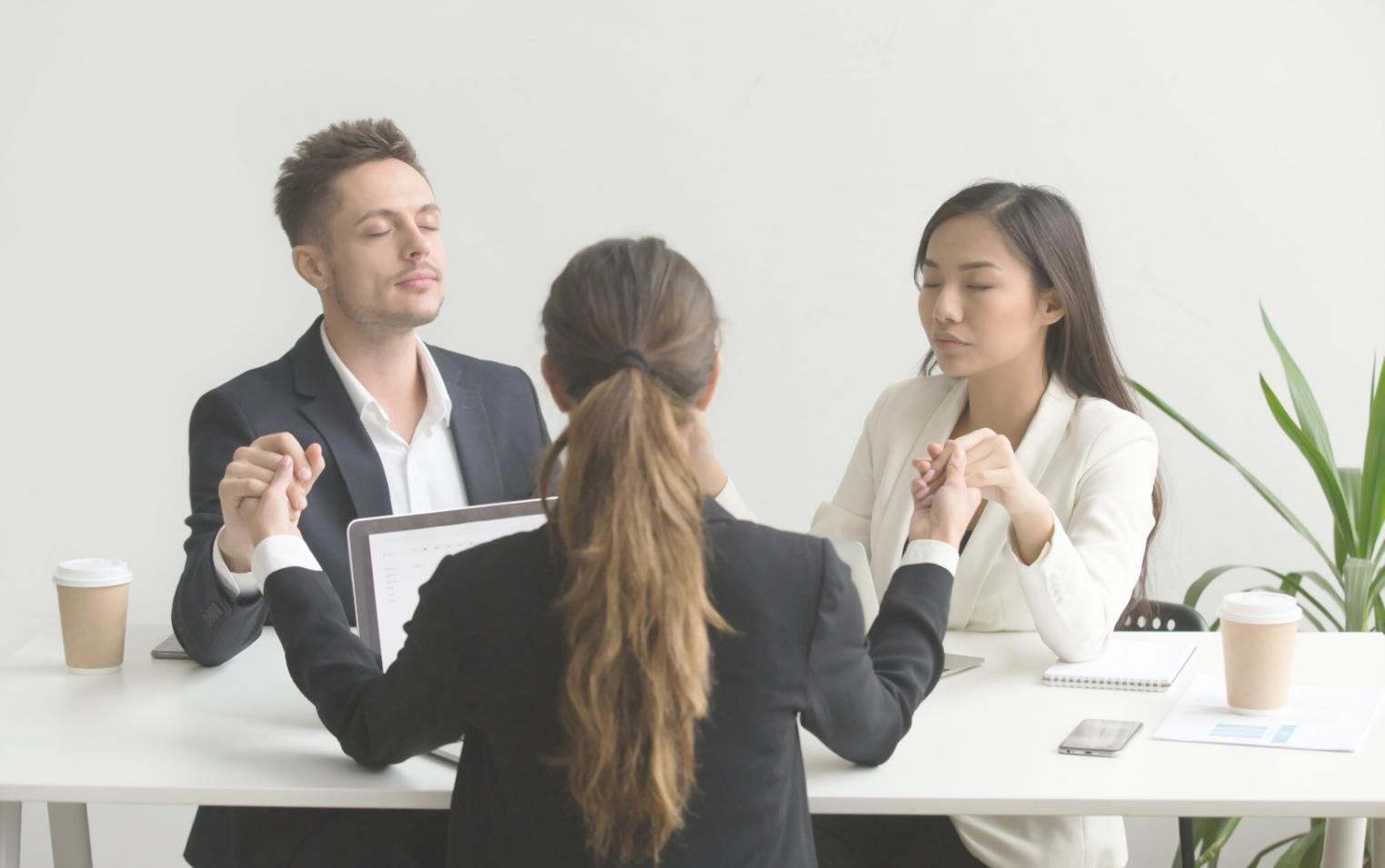 Teilnehmer bei praktischer Finanzanalyse